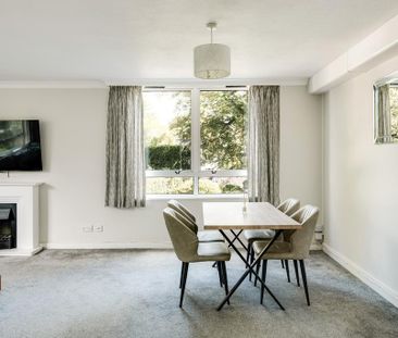 2 bedroom flat to rent - Photo 2