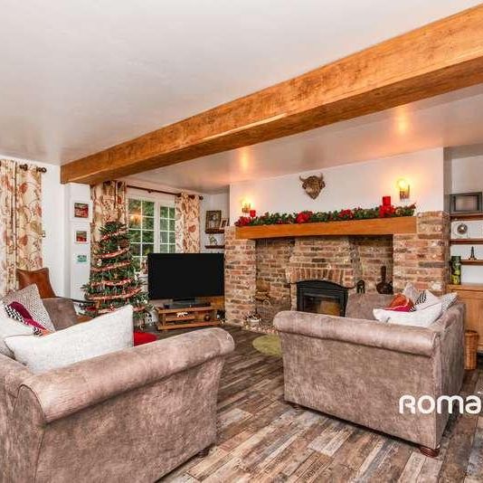 Ash Green Lane East, Ash Green, Aldershot, Surrey, GU12 - Photo 1