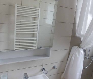 Charming 3-room apartment with character, just a stone's throw from... - Photo 4