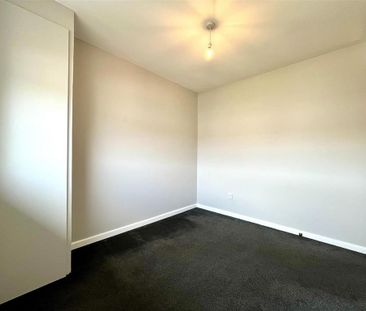 3 bedroom end of terrace house to rent - Photo 5