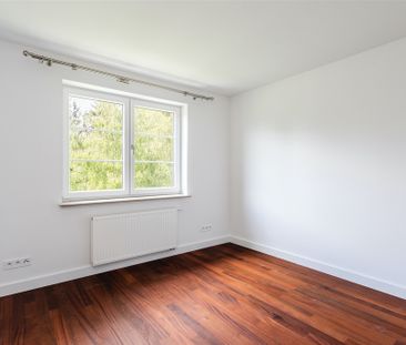 Funkcjonalny dom w sąsiedztwie Lasu Kabackiego - Фото 2