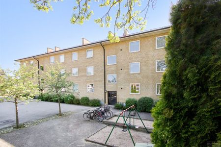 RÅBYGATAN 18 B - Photo 2