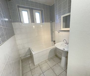 Location Appartement 4 pièces 74m² - Photo 5