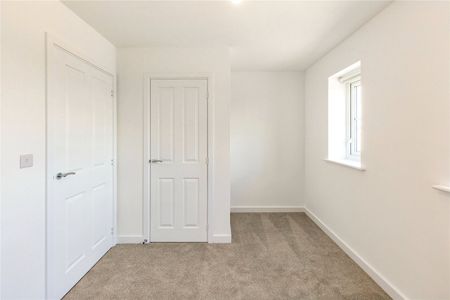 2 bedroom terraced to rent Vernal Close, Harpole, Northampton, NN7 - Photo 2