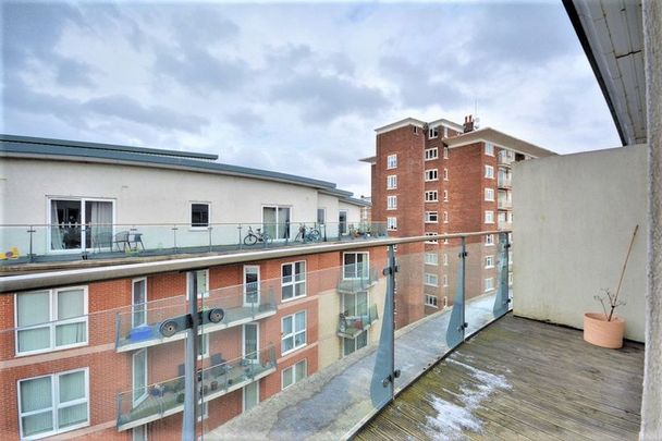 To Let – Lord Street, Southport – Penthouse Apartment - Photo 1
