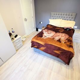 3 bedroom House in Holborn View, Leeds - Photo 1