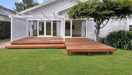 Well renovated 3 bedroom sanctuary - Photo 2