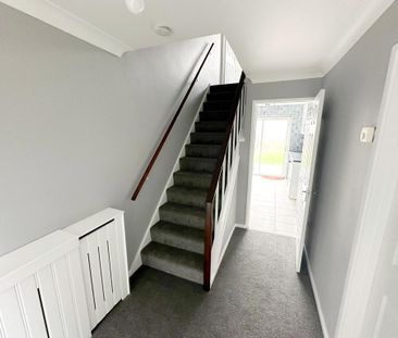 3 bedroom terraced house to rent - Photo 3