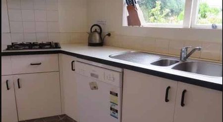 COST EFFECTIVE LIVING AVAILABLE - RENT INCLUDES POWER/INTERNET - Photo 5