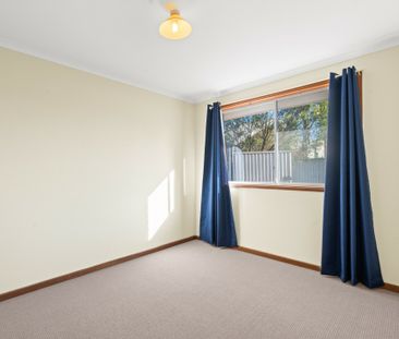 14 Alabar Crescent, GLOBE DERBY PARK - Photo 6