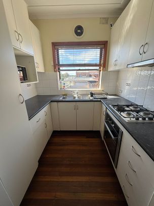 Kingsgrove - Photo 1