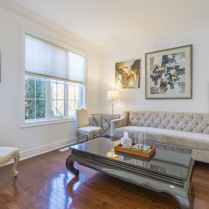 For Lease - 2472 Upper Valley Crescent, Oakville, Ontario - Photo 1