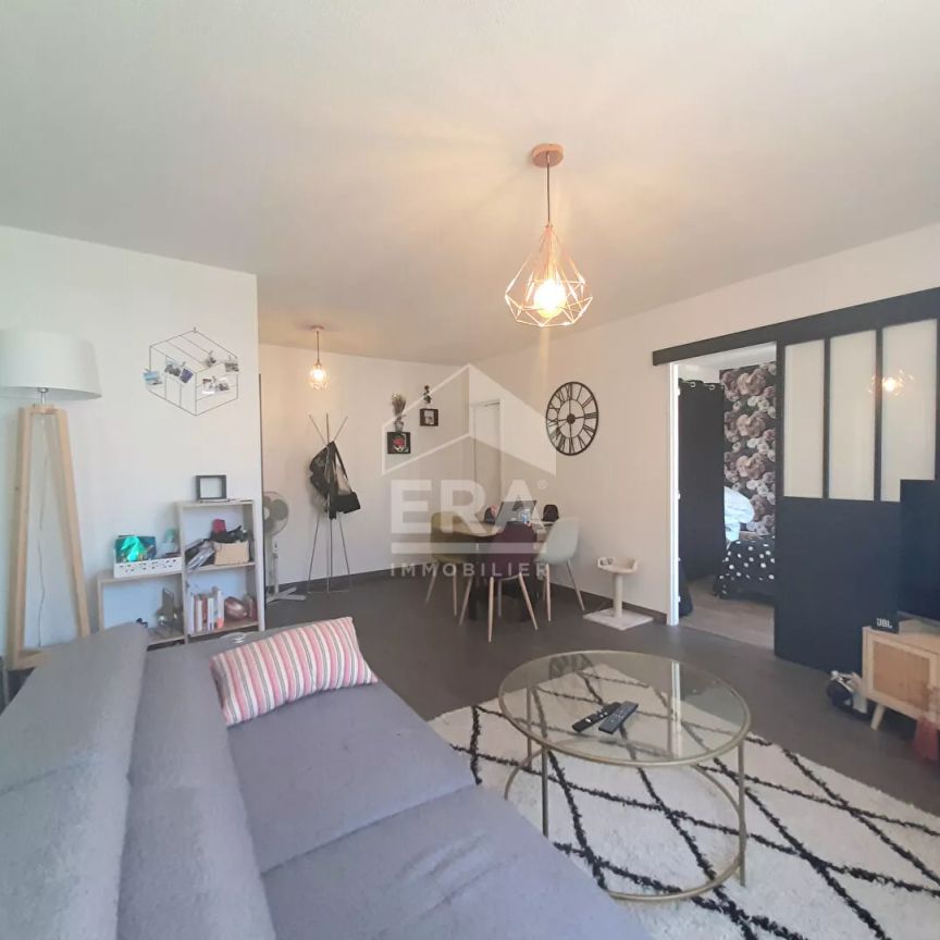 PAU CENTRE - T2 meublé de 46m² avec place de parking intérieure - Photo 1