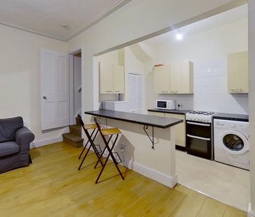 2 bedroom terraced house to rent - Photo 6