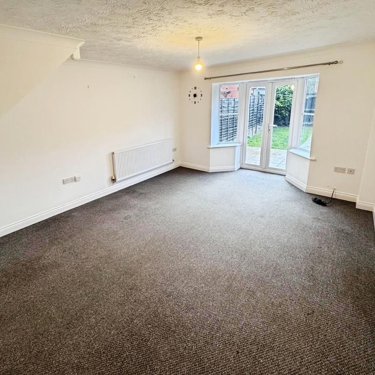 3 bedroom townhouse to rent - Photo 1