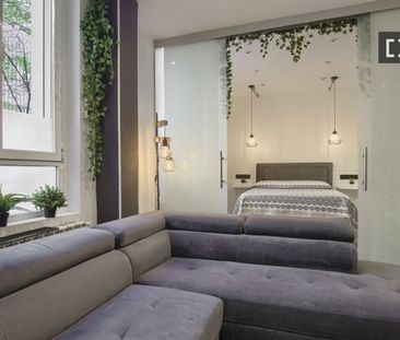 4 room luxury Apartment for rent in Madrid, Spain - Photo 4