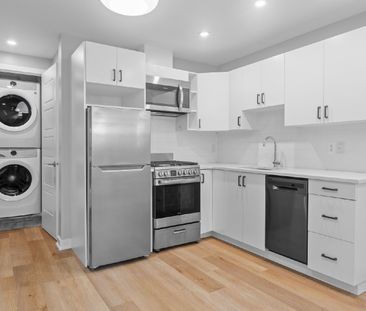 689 Churchill Avenue North - LL03 - Photo 4