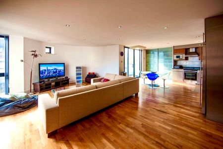 2 Bed Flat, Bourchier Street, W1D - Photo 2