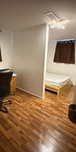 Room Rental Near U of S - Photo 3