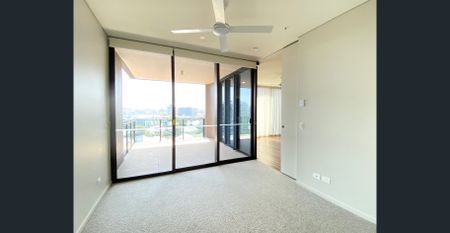 Luxury Apartment in West Village – Resort Lifestyle, Unbeatable Location - Photo 5