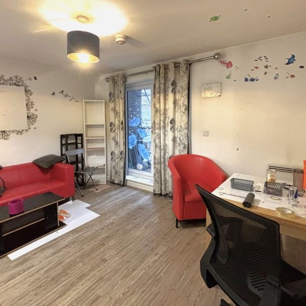 Guildford Road, Woking, Surrey, GU22 - Photo 1