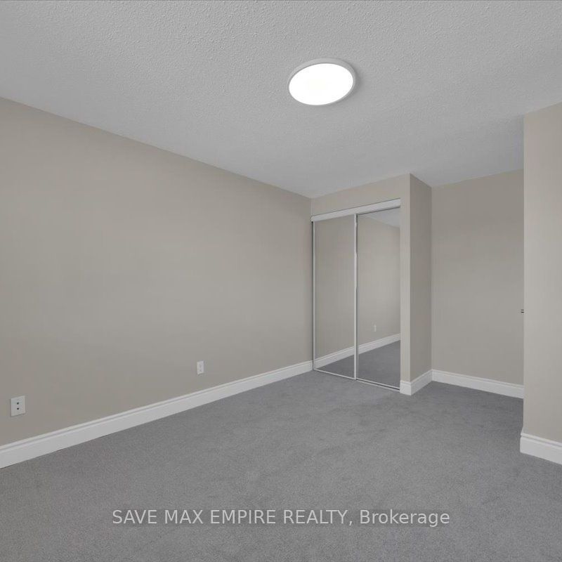 For Lease - 18 Hasting Square, Brampton, Ontario - Photo 1