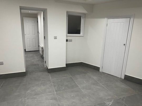 Station Bridge, Harrogate - Photo 1