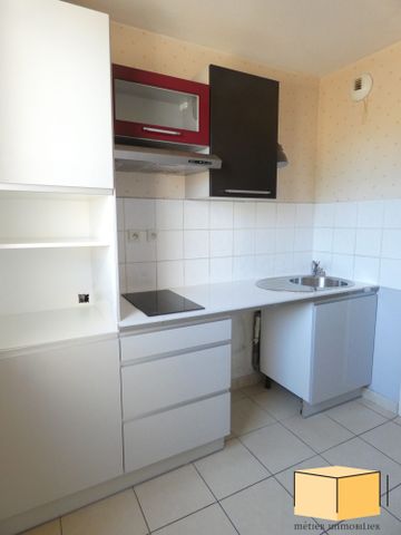 Location Appartement 3 pièces 52m² BELLEY 01300 - Photo 3