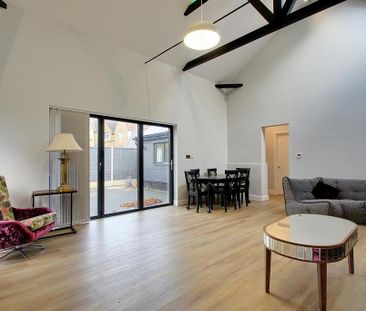 2 bedroom barn conversion to rent - Photo 2