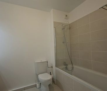 Location Appartement 2 pièces 40m² LE CANNET 06110 - Photo 4