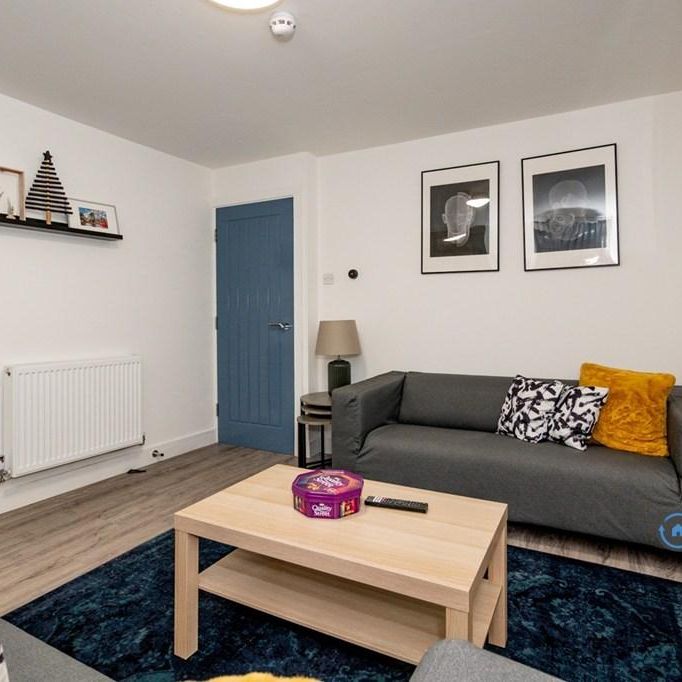 1 bedroom in a house share to rent - Photo 1