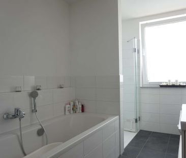 Attraktive 2-Zimmer-Wohnung mit offener Wohnküche und großzügien Ba... - Photo 4