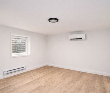 For Lease - 21 Parkside Crescent Unit# B, Meadowlands - Crestview a... - Photo 6