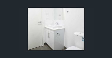 Perfectly Positioned Townhouse with modern amenities - Photo 4