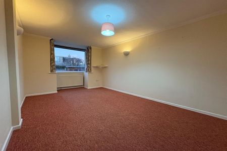 4 bedroom detached house to rent - Photo 5