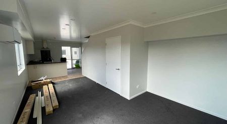 New Apartment close to town - Photo 4