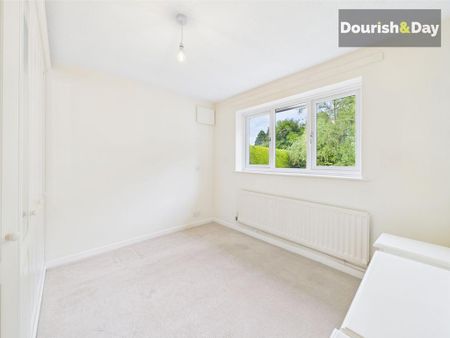 3 bedroom detached bungalow to rent - Photo 5