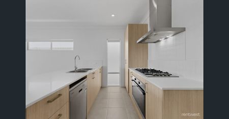 STUNNING BEACHSIDE HOME - Photo 3