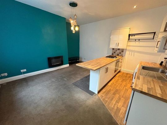 3 bedroom terraced house to rent - Photo 1