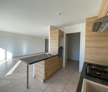 Location Appartement 3 pièces 75m² VALENCE 26000 - Photo 5
