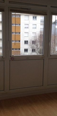 Location Appartement 1 pièce 18m² TOURS 37000 - Photo 2