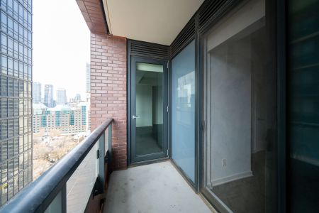 For Lease - 25 Selby Street Unit# 2210, Toronto, Ontario - Photo 2