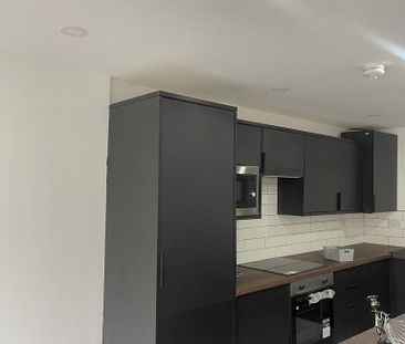 5 bedroom terraced house to rent - Photo 2