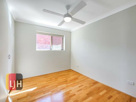 Modern 2 Bedroom Unit In The Heart Of Everton Park � Walk To Cafes And Transport - Photo 2