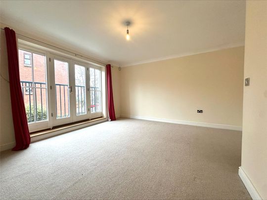 4 bedroom house to rent Priory Gardens, Sudbury, CO10 - Photo 1