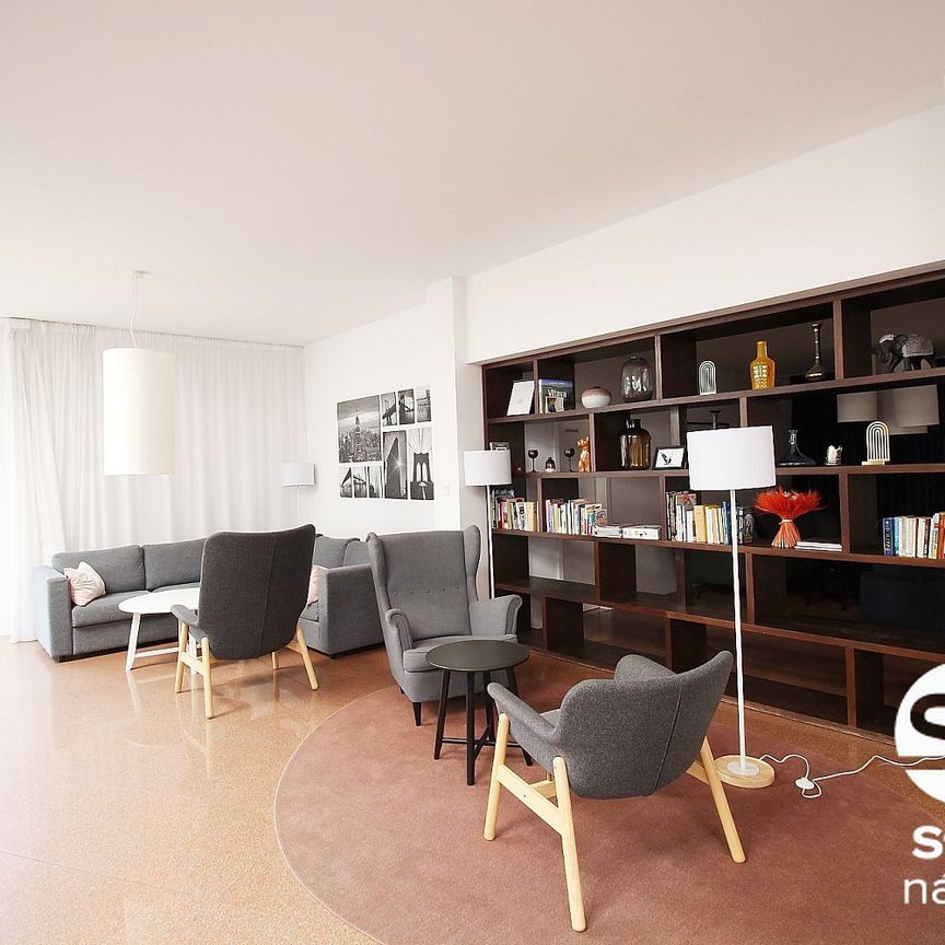 Pronájem bytu 1+kk 28 m² - Photo 1