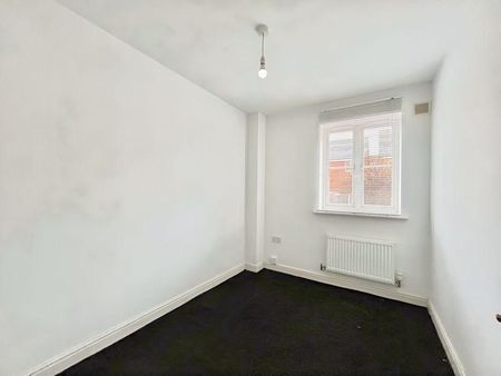 2 bedroom property to rent - Photo 4