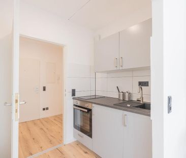 * TOP * 1-Zimmer-Appartement, voll möbliert und frischsaniert - in ... - Photo 3