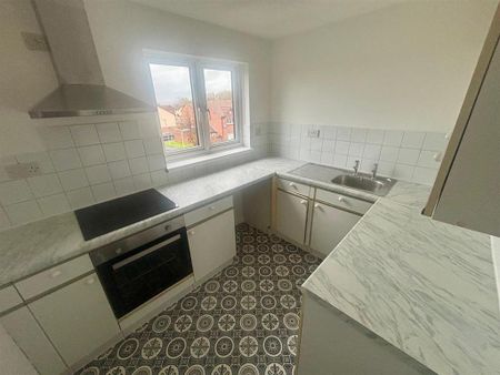 1 bedroom flat to rent - Photo 2