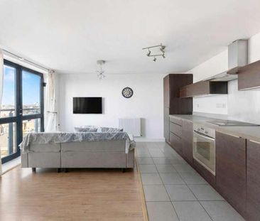 Parham Drive, Ilford, London, IG2 - Photo 3